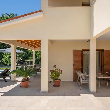 Amazing In With House A Panoramic View Labin (Istria)